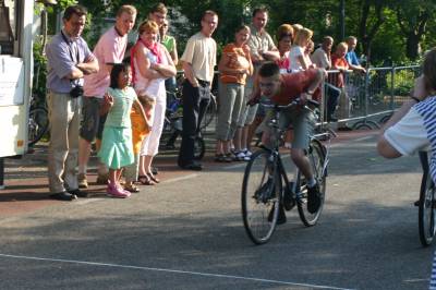 Lennard wint met "neus lengte"